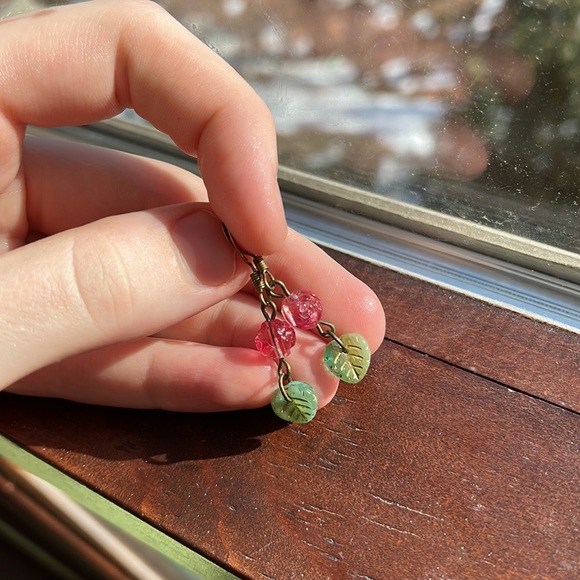 Handmade Rosegarden earrings - Picture 4 of 4